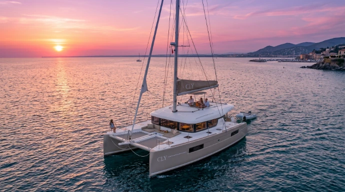 CLY CONDO LUXURY YACHT
